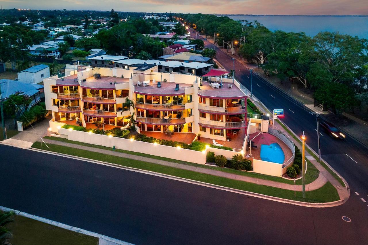 Alexander Beachfront Apartments Херви-Бэй Экстерьер фото